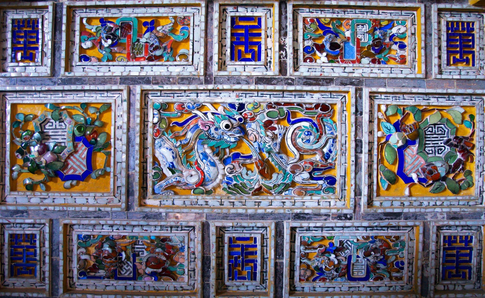 Nghề Khảm Sành Sứ